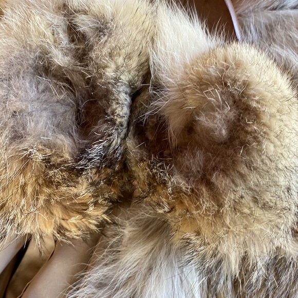 Peiser&Berk Canadian coyote fur coat with hood size large - Picture 5 of 9